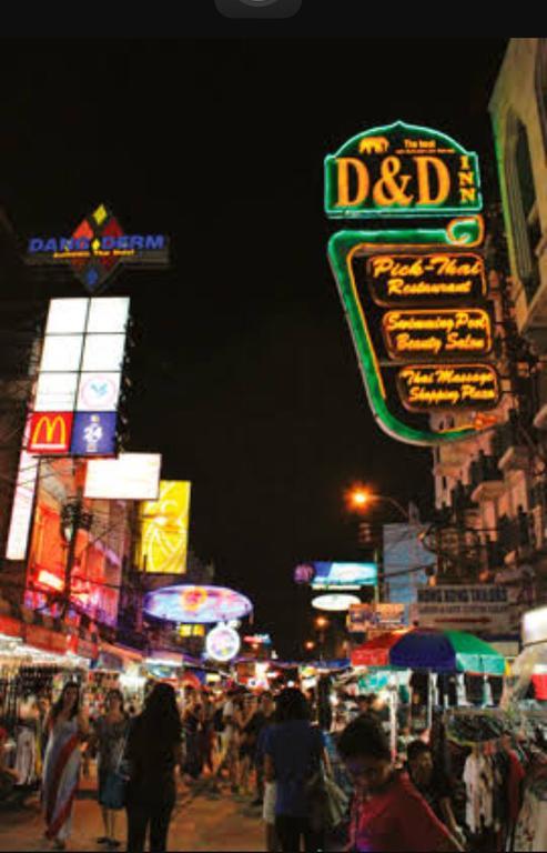 De Sky Sukhumvit Ekkamai Hotel Bangkok Exterior photo